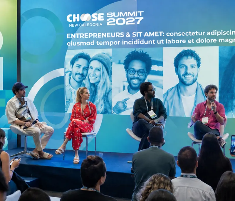 Table ronde sur la scène du Choose NC Summit